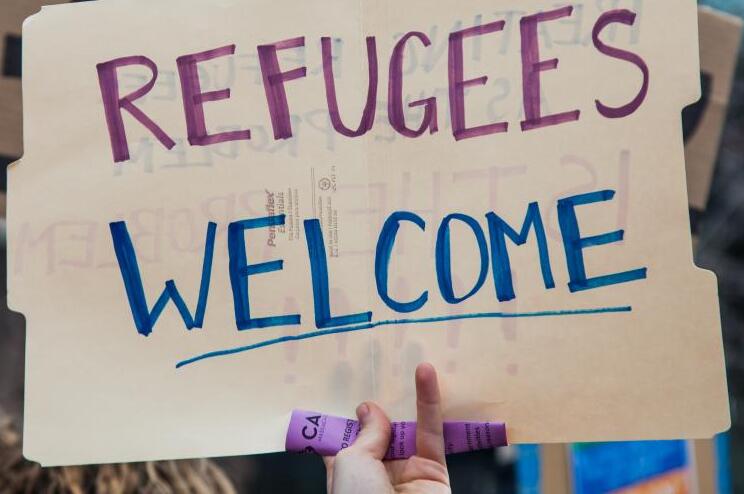 Supporting refugee families